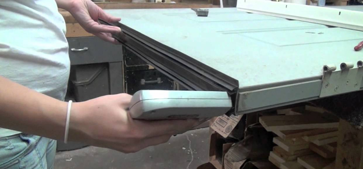 damaged steel door repair Paradise